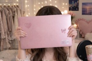 在宅チャットレディに必要なパソコンのスペックと選び方。どうせ買うなら長く使える1台を